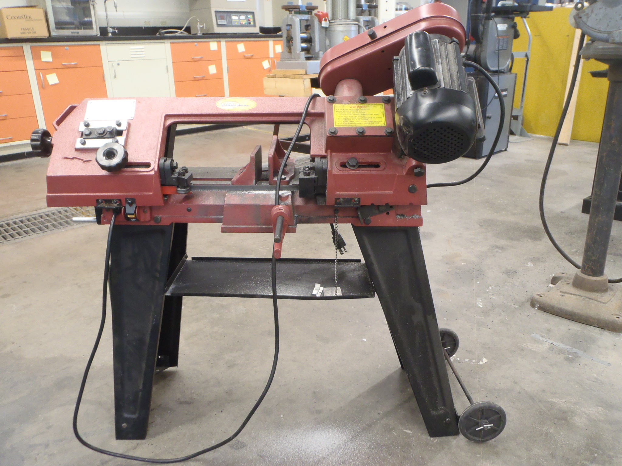 Northern Industrial Horizontal Vertical Cut Band Saw